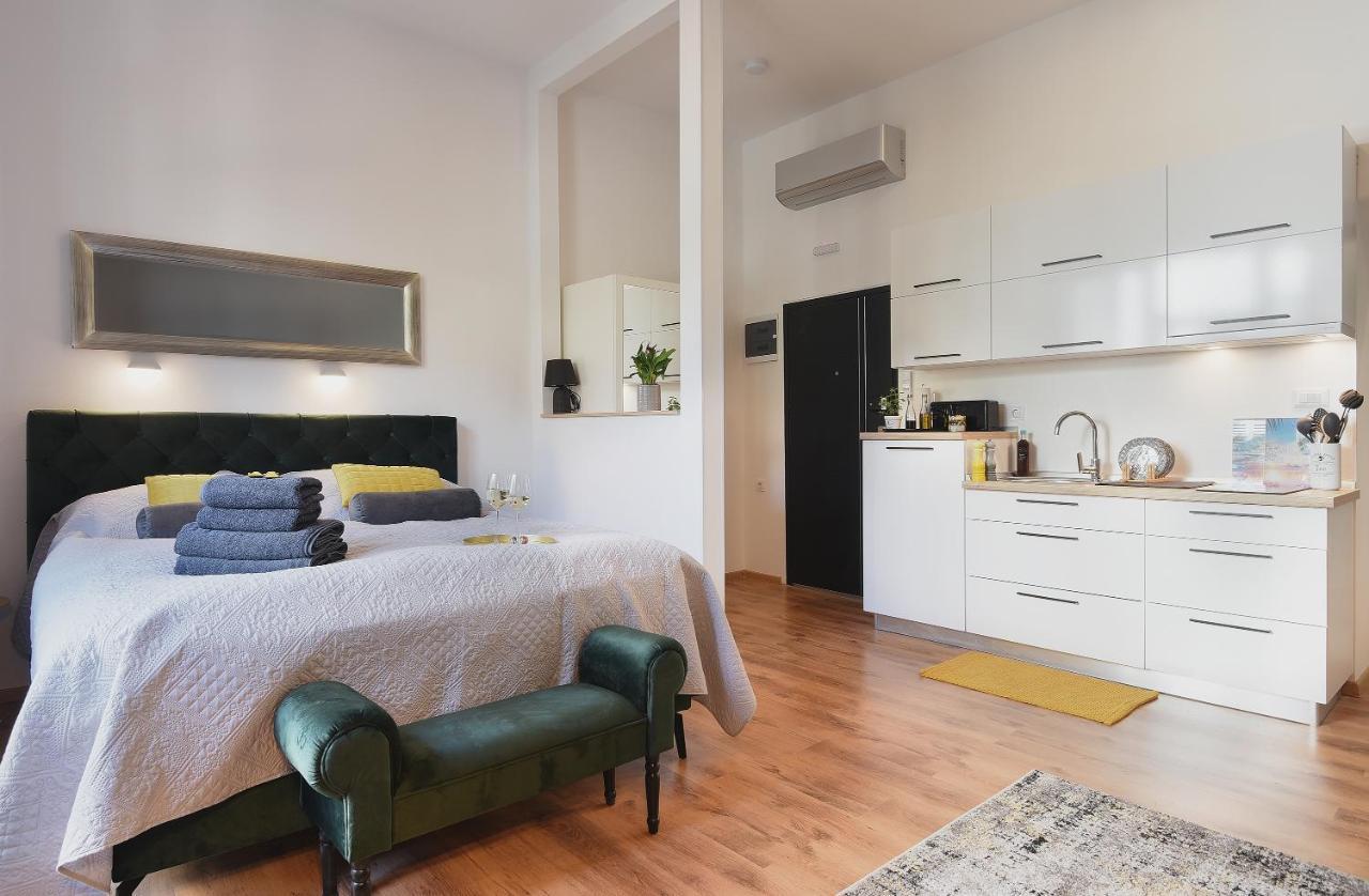 E&F Luxury Apartments Pula Zewnętrze zdjęcie